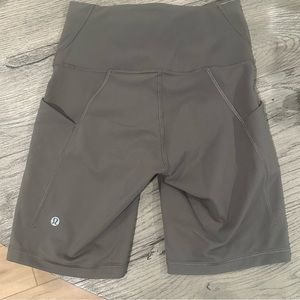 LuLu lemon size 4 olive green